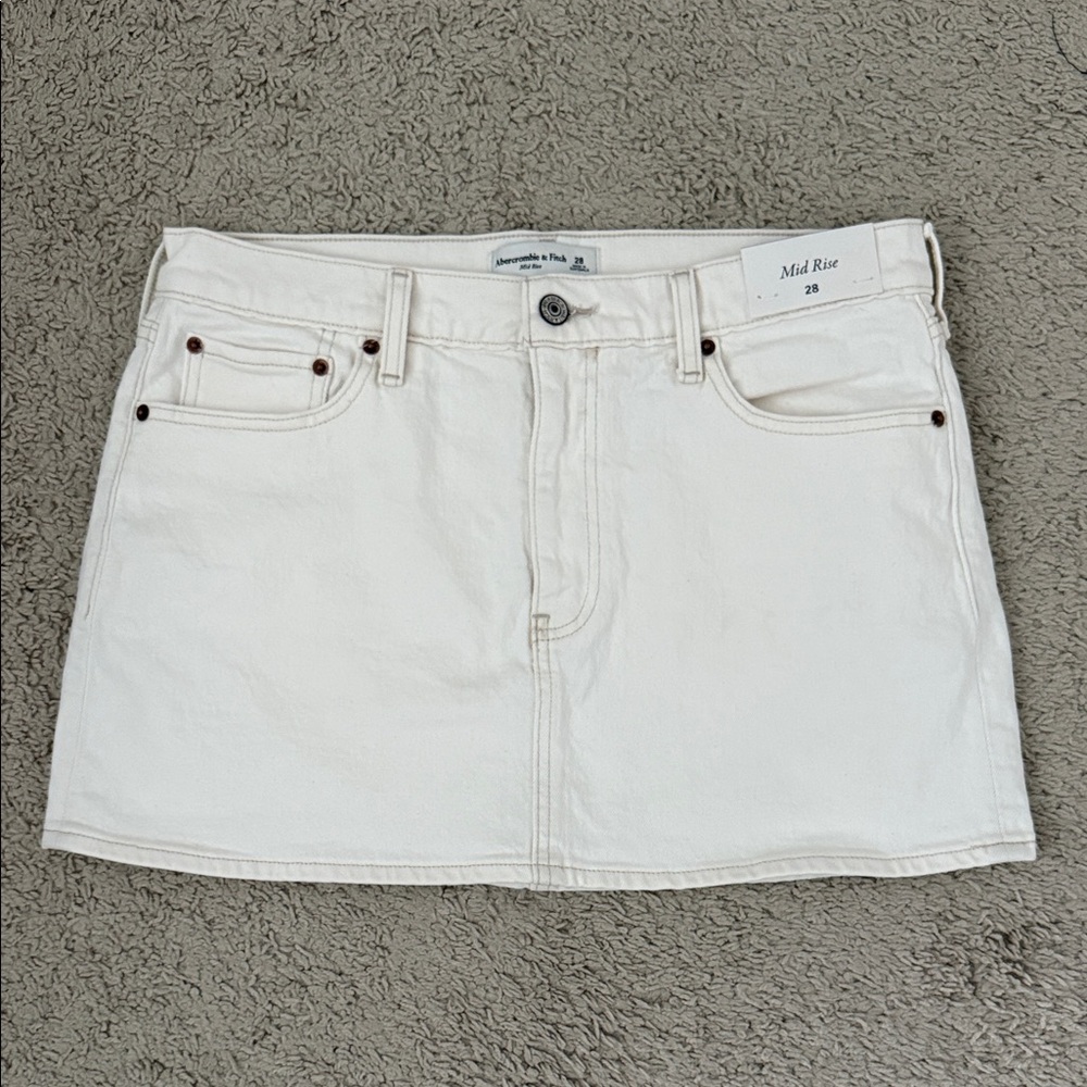 Abercrombie & Fitch White Mini Skirt